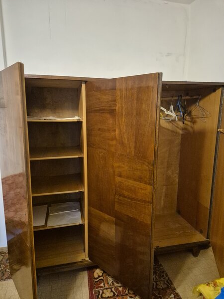 Donez mai multe obiecte de mobilier, se ridica din Bucuresti Drumul Taberei