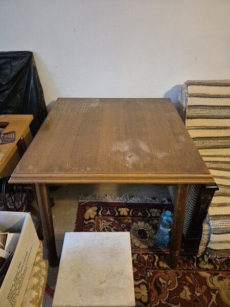 Donez mai multe obiecte de mobilier, se ridica din Bucuresti Drumul Taberei